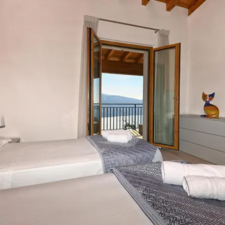 Sole With Stunning View Villa